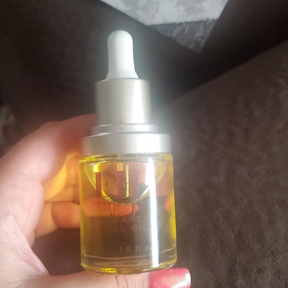 Brilliance facial oil